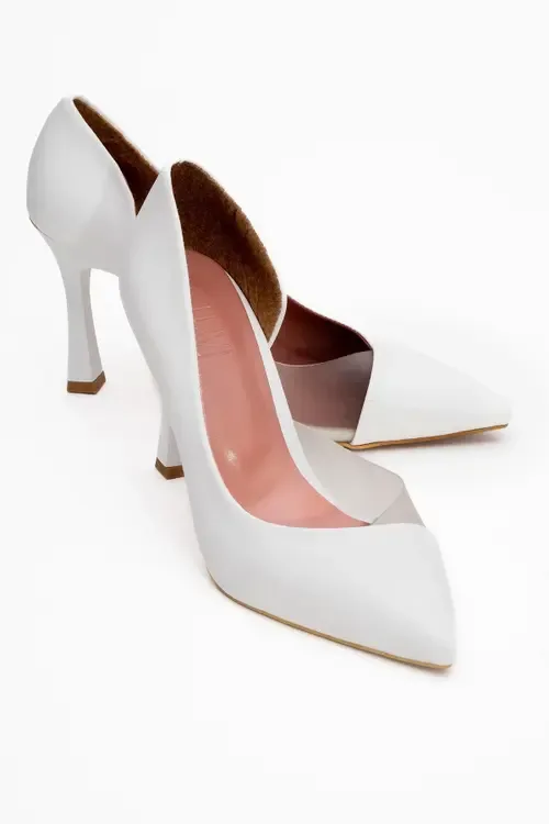 Ursula Pointed Toe Pump by Prologue Shoes