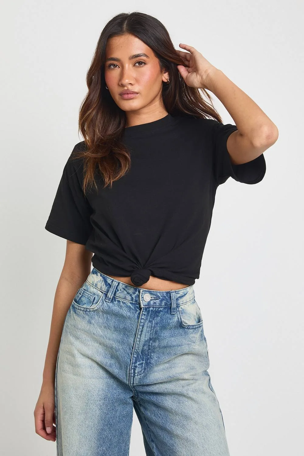 Shoulder Pad Knot Hem T-Shirt