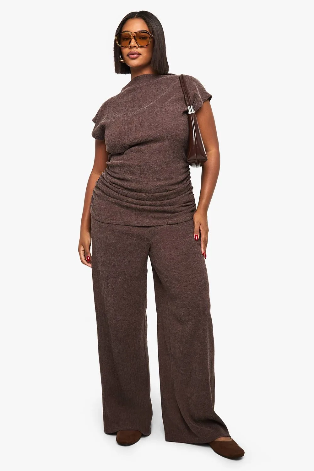 Textured Wide Leg Trouser by boohoo