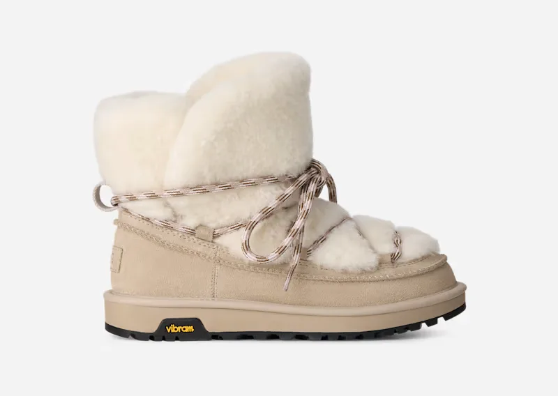 Classic Tread Fluffed Boot Sheepskin by UGG