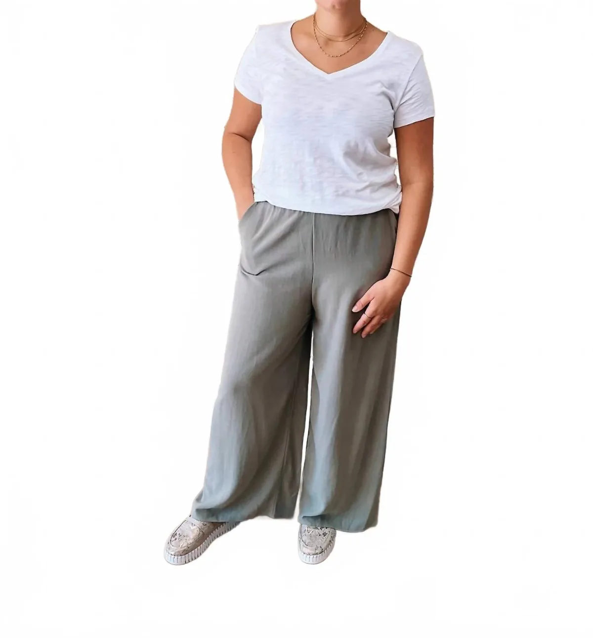 Morgan Linen Pants Ii in Olive by CHRIS & CAROL