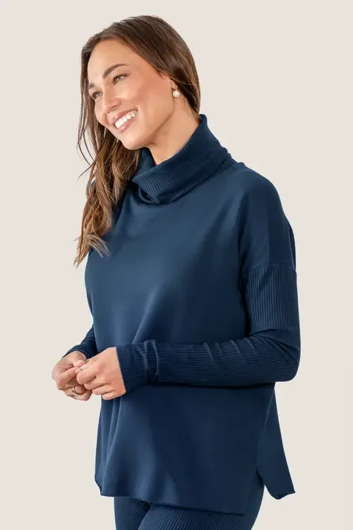 Light Hug® Bra-Free Fleece Turtleneck by JJwinks
