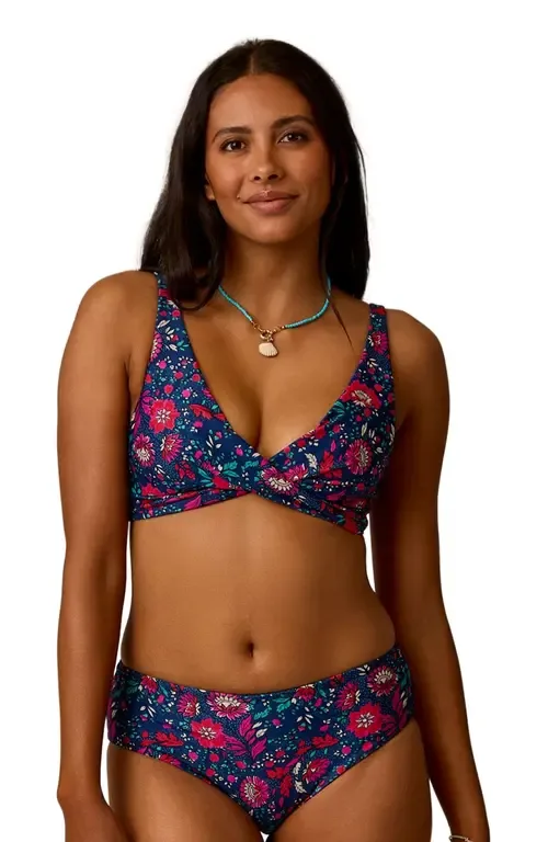 Fischer Compression Top by Carve Designs