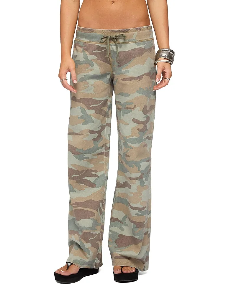 Kenan Straight Leg Camo Sweatpants by Edikted