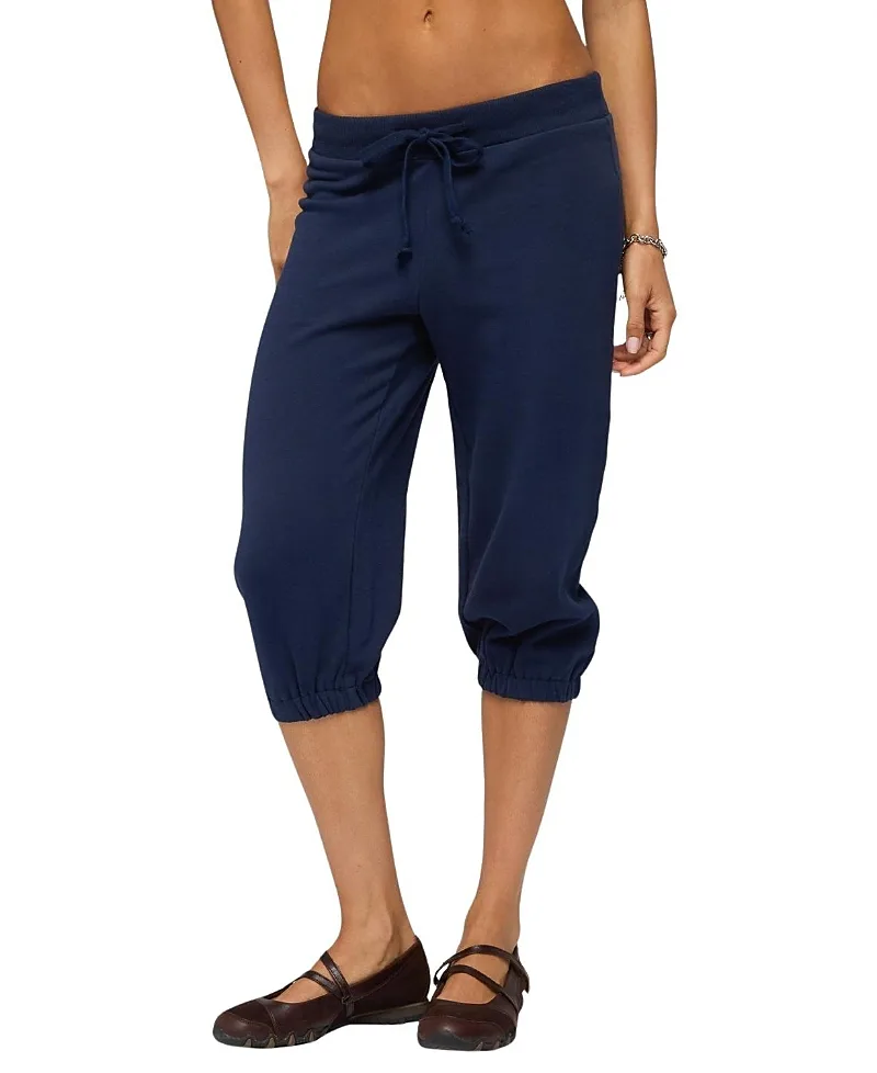Deana Capri Sweatpants by Edikted