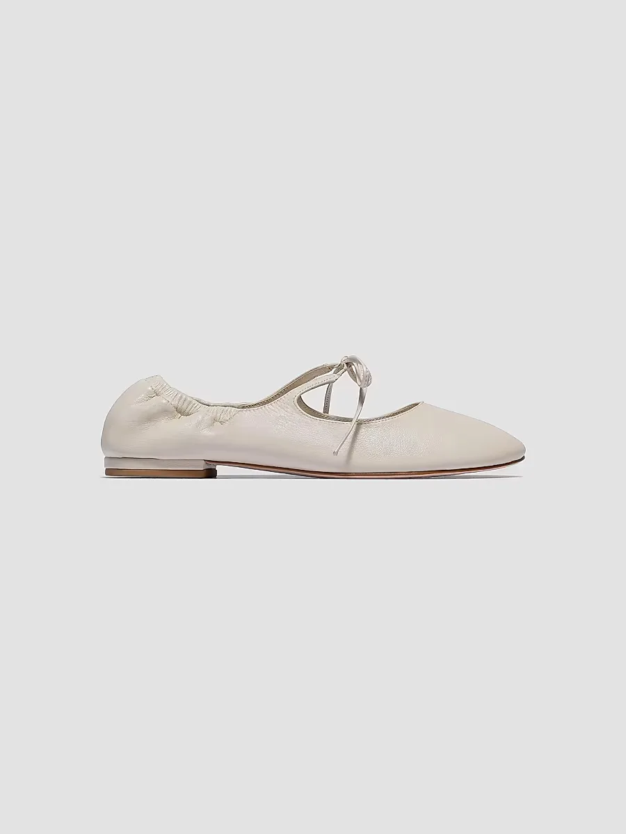 1946 Court Ballet Flats
