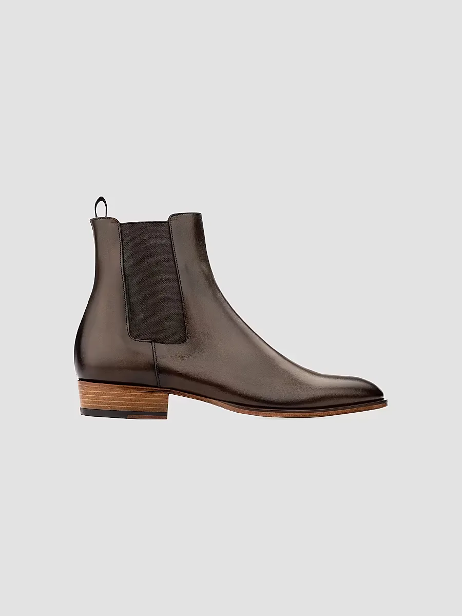 Myles Leather Chelsea Boots by To Boot New York