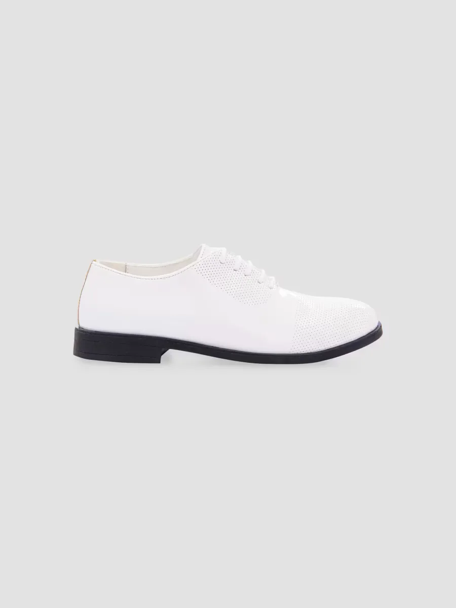Closed Lace Perforated Dress Shoes by Moustache