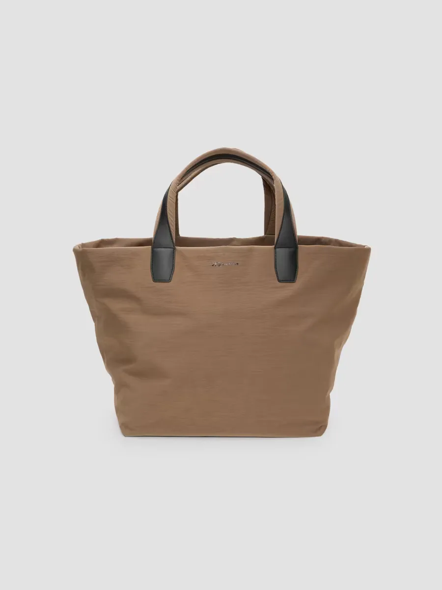 The Trench Essence Weekender Bag by Vee Collective