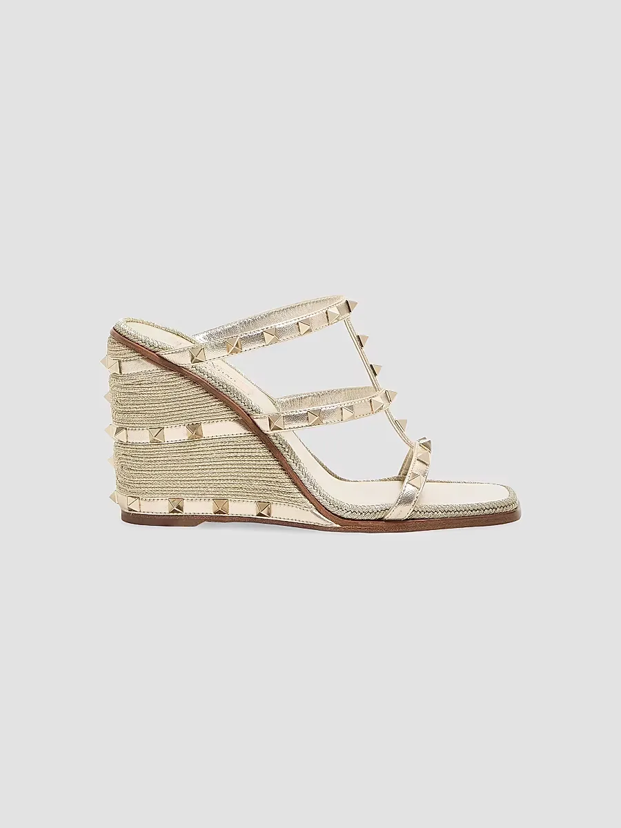 Rockstud Wedge Sandals in Laminated Nappa