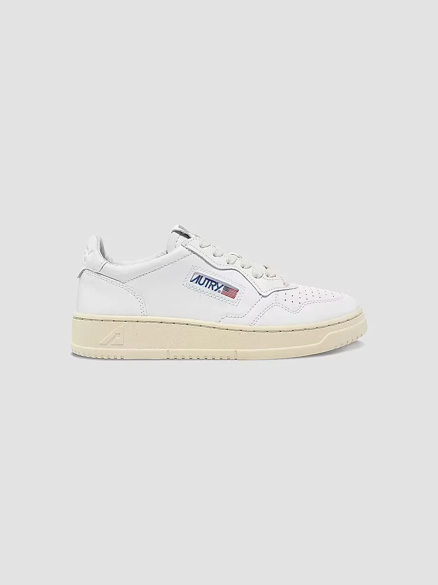 Medalist Leather Low-Top Sneakers by AUTRY