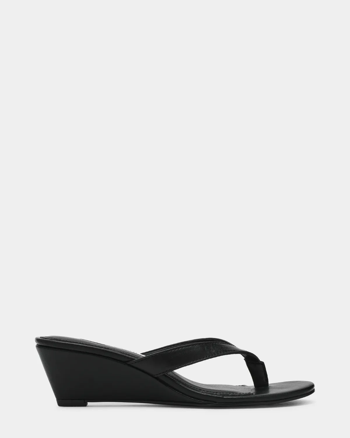Drazer Thong Sandals - Leather by Steve Madden