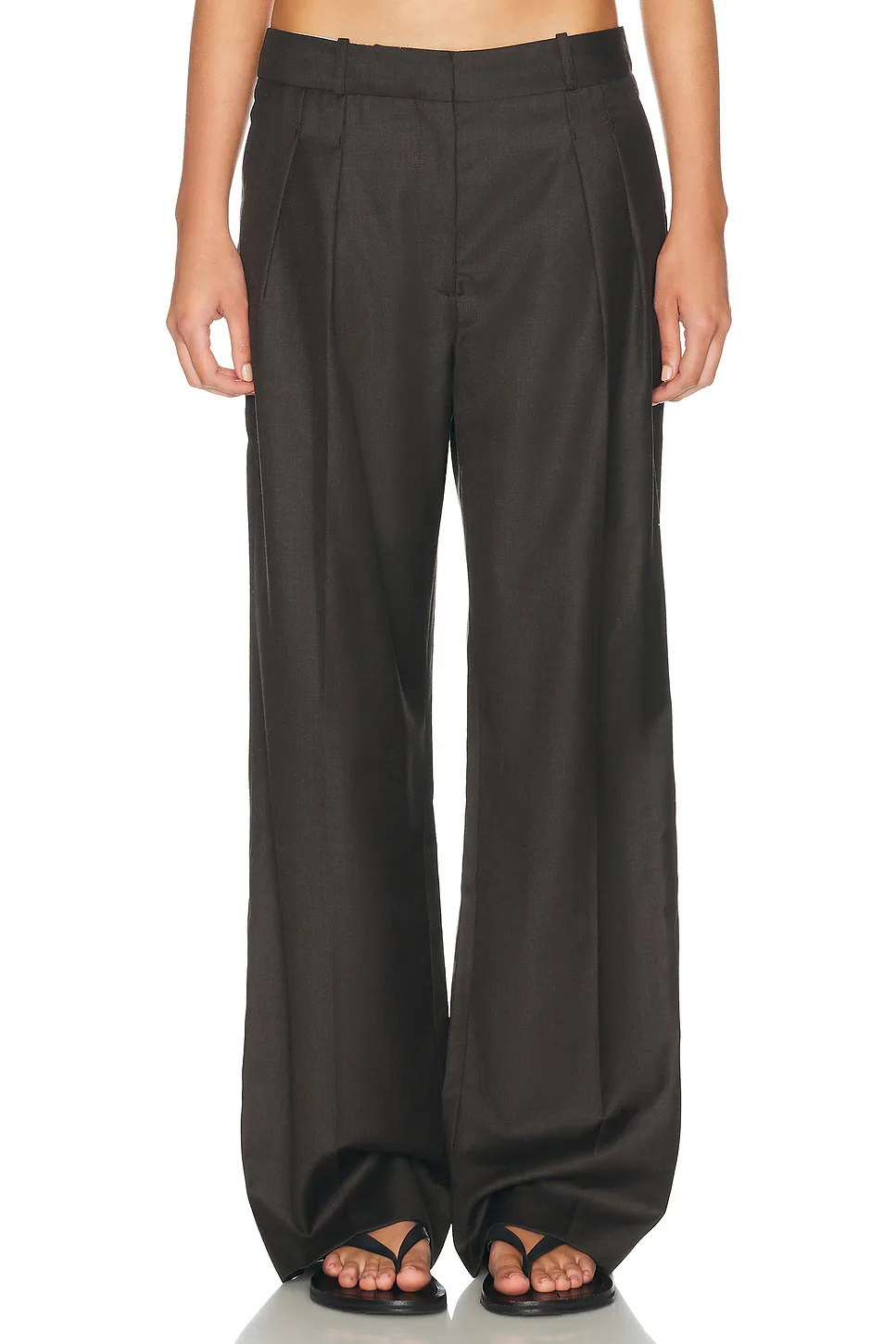 Sbiru Pleated Tailored Pant by Loulou De Saison
