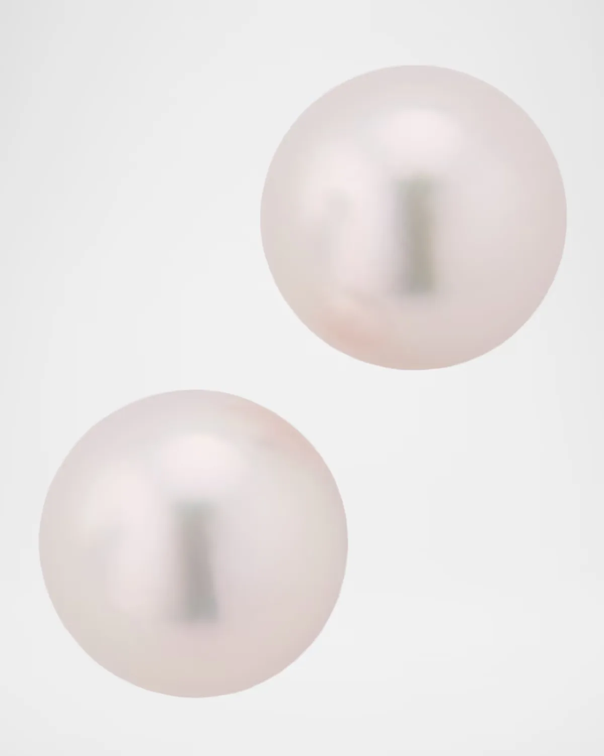 18K Yellow Gold 7x6.5mm Round White Akoya Pearl Stud Earrings