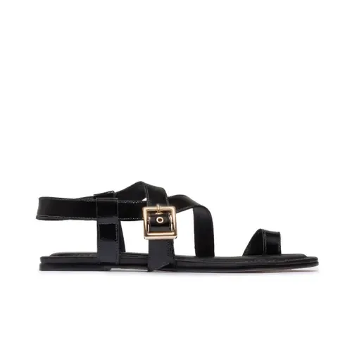 Hartshorn Toe Ring Sandal by Bernardo Footwear