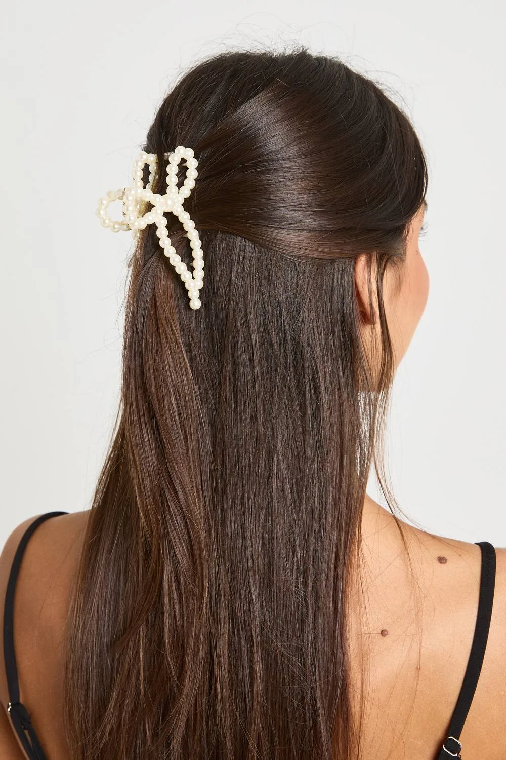 Detail Bow Claw Clip