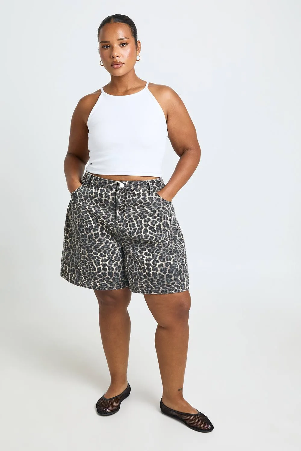 Plus Mid Rise Denim Boyfriend Short by boohoo