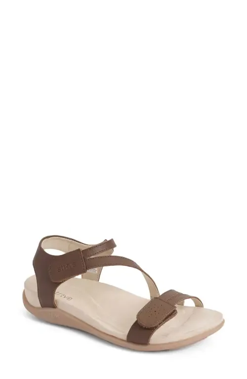 Nice Sandal by STRIVE