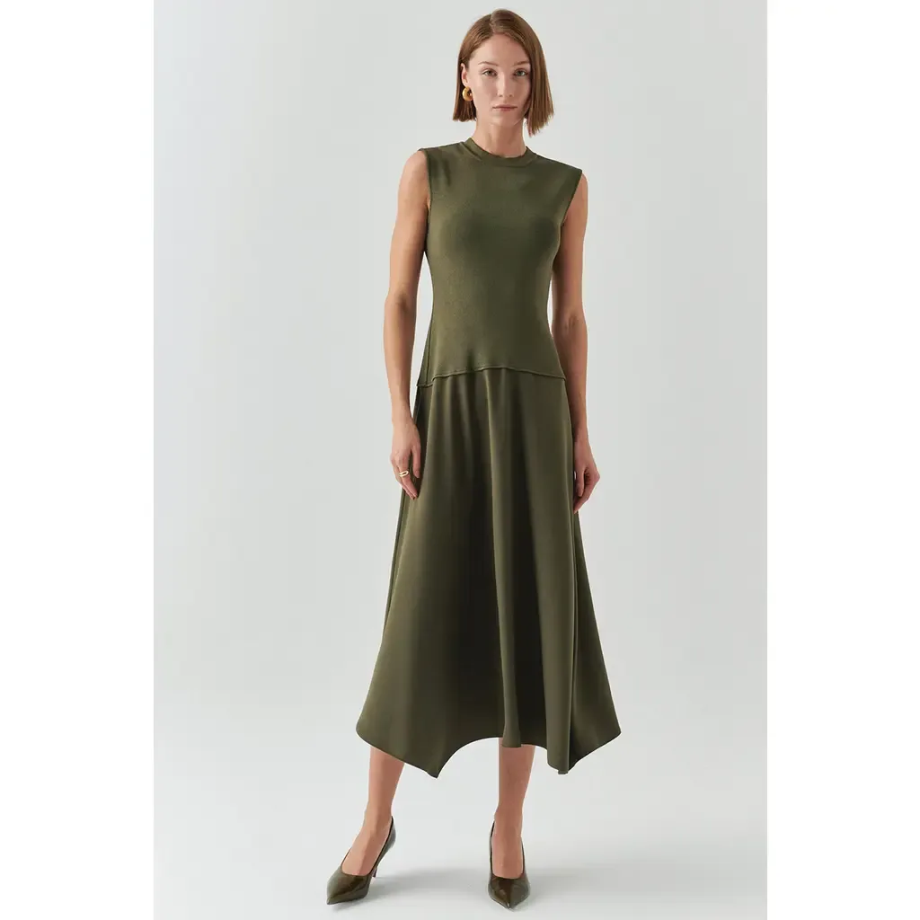 Hadlee Midi Dress by Exquise