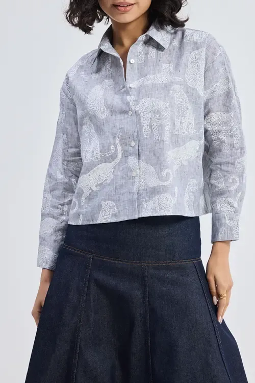 Oversized Boxy-Fit Shirt by Reistor