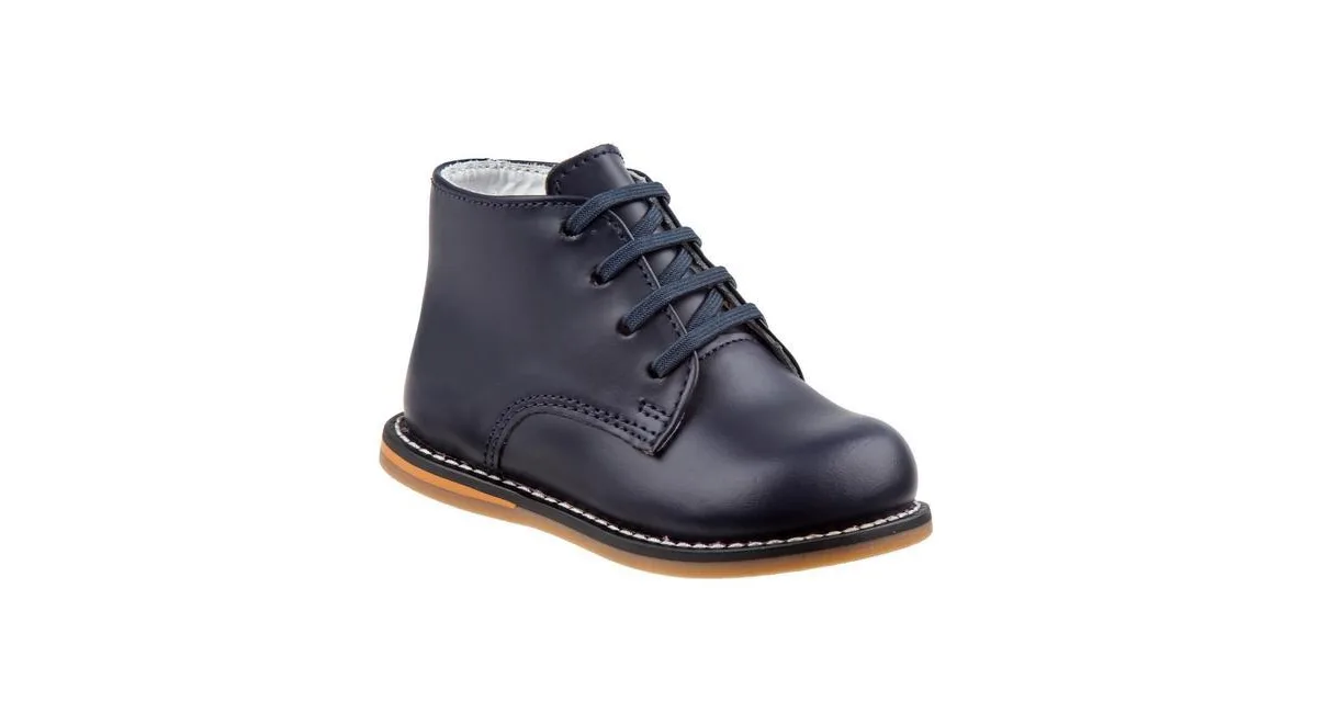 Walking Shoes by Josmo