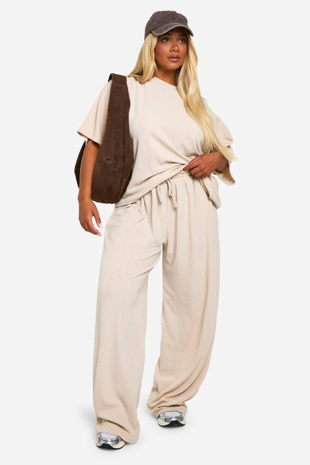 T-Shirt & Wide Leg Trouser Co Ord - Stone by boohoo