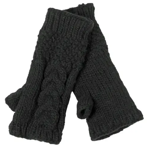 Cable Handwarmers by Nirvanna Designs