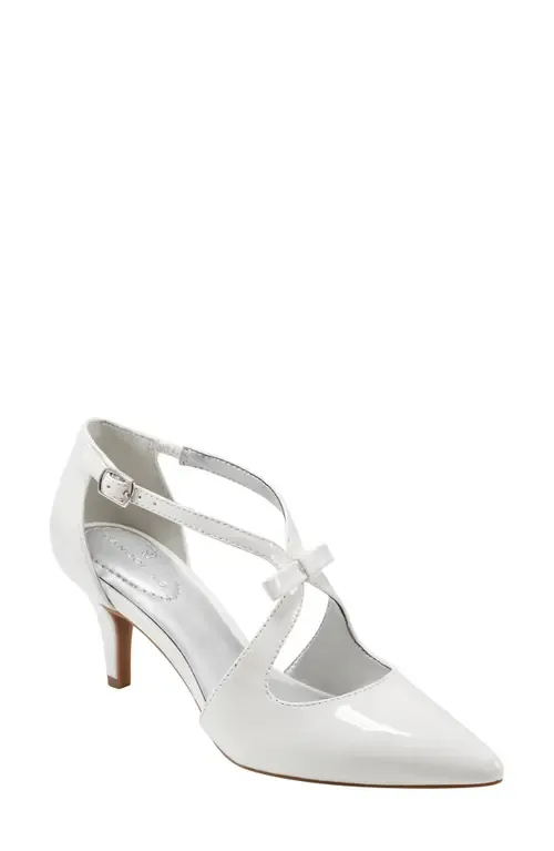 Zeffer Kitten Heel Pump