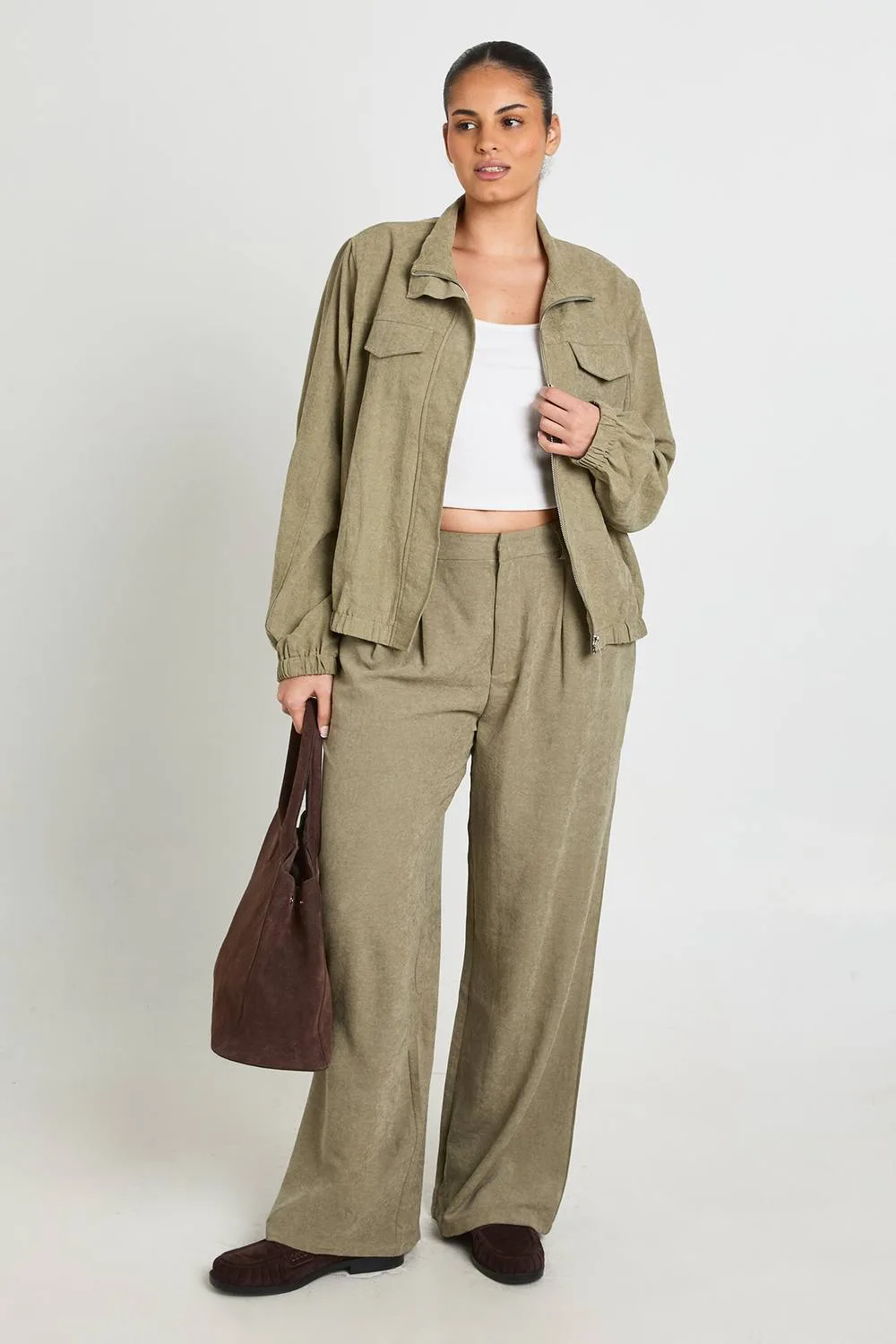 Peached Pleated Wide Leg Trouser Woven by boohoo