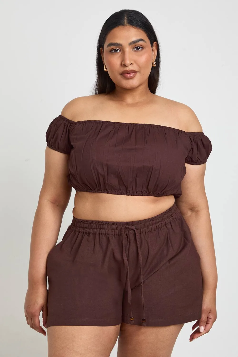 Linen Beaded Trim Elasticated Waist Short by boohoo