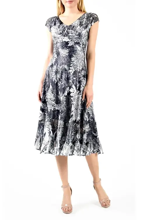 Dhalia Print Cap Sleeve Dress W Lace by Komarov