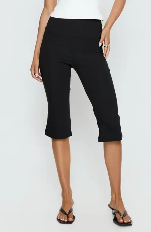 Samaira Capri Pants by Princess Polly