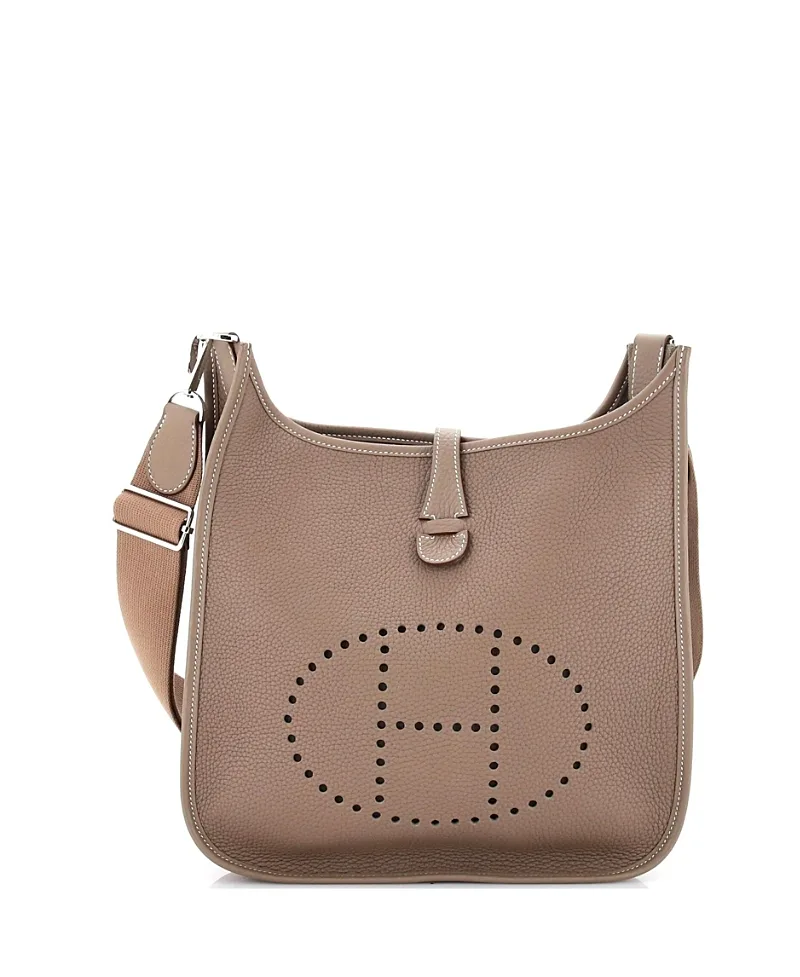 Pre-Owned Hermes Pm Evelyne Bag Gen Iii Clemence