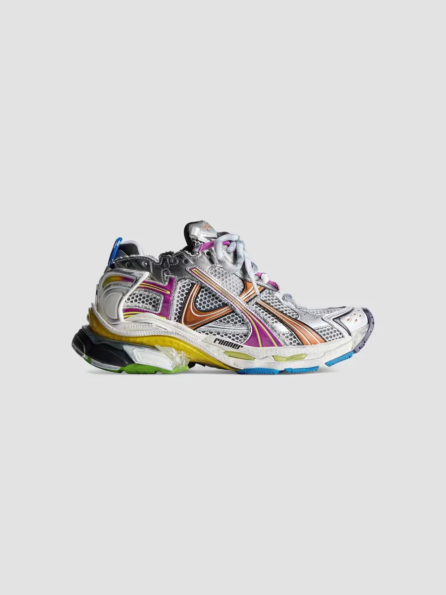 Runner Sneakers