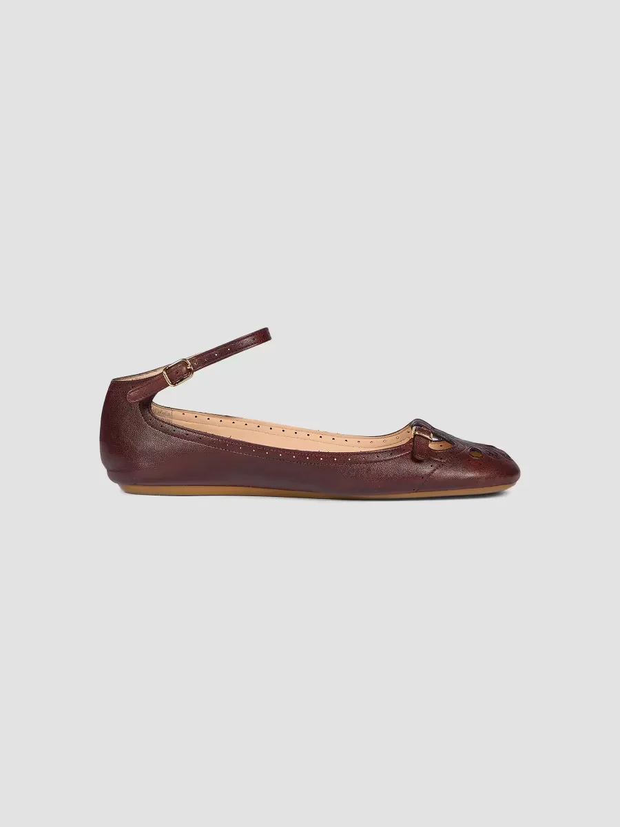Misty Cut-Out Leather Ballet Flats by Chloé