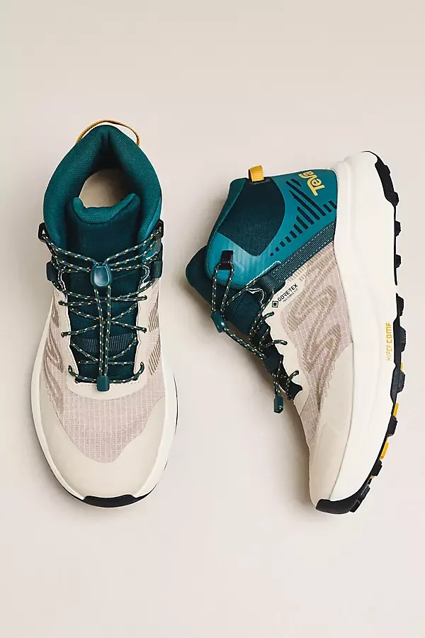 Hurricane Trailsetter Sneakers by Teva