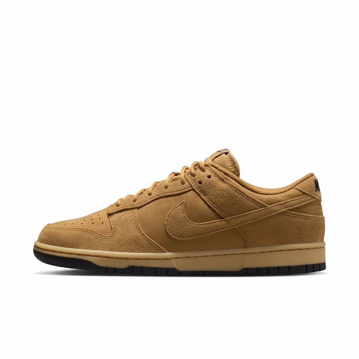 Dunk Low Retro SE Shoes by Nike