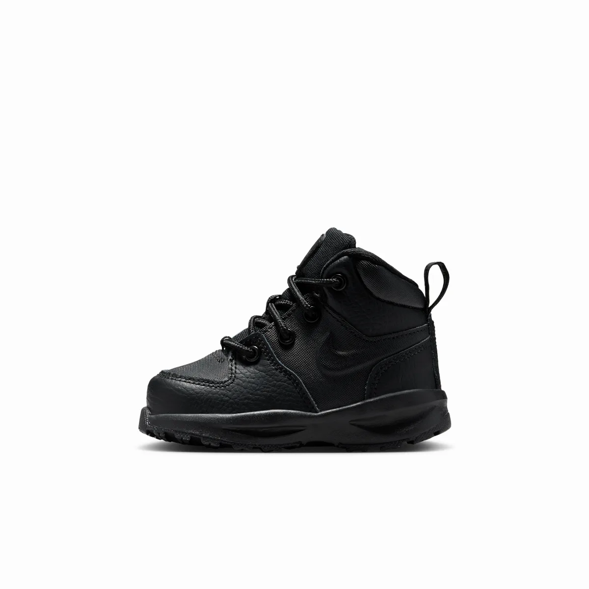 Manoa 17 Boots by Nike