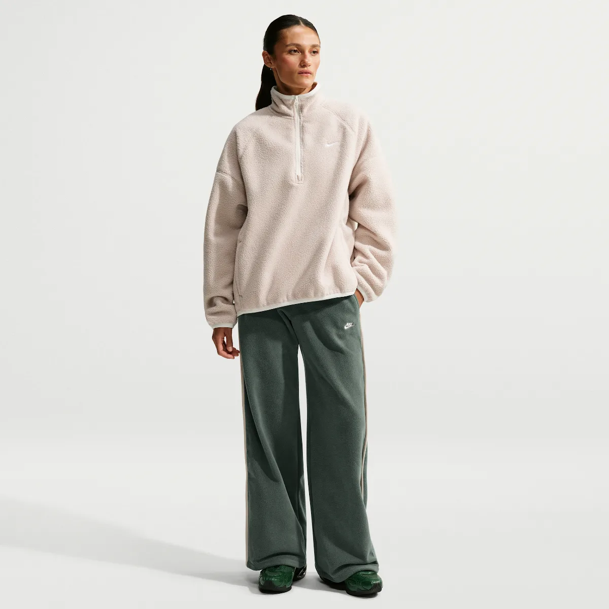 Sportswear Therma-FIT Mid-Rise Open-Hem Pants
