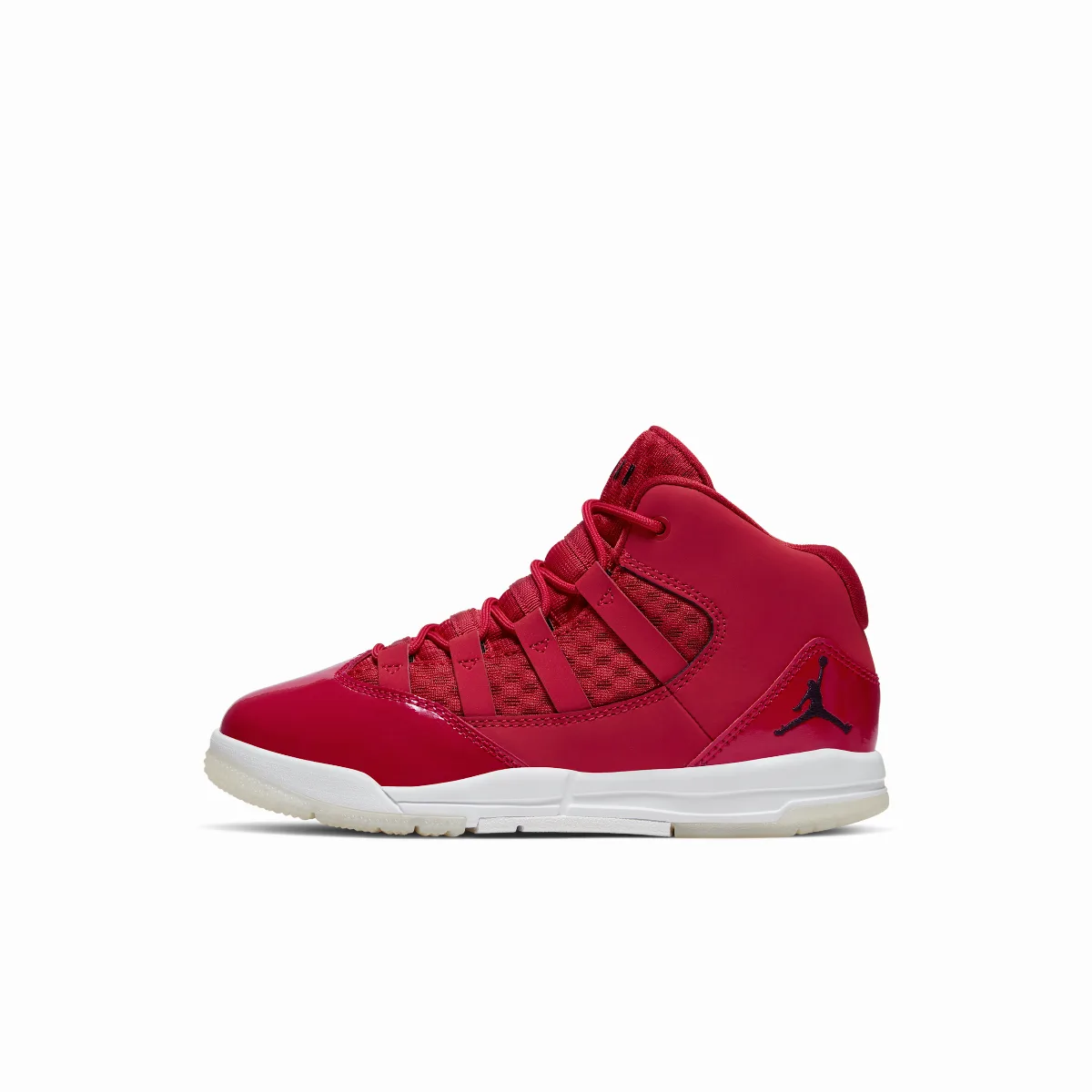 Air Max Aura Shoes by Jordan