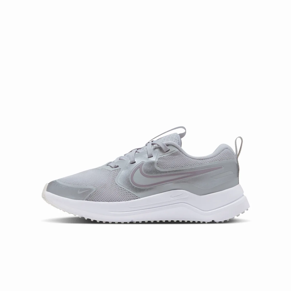 Cosmic Runner SE Running Shoes by Nike