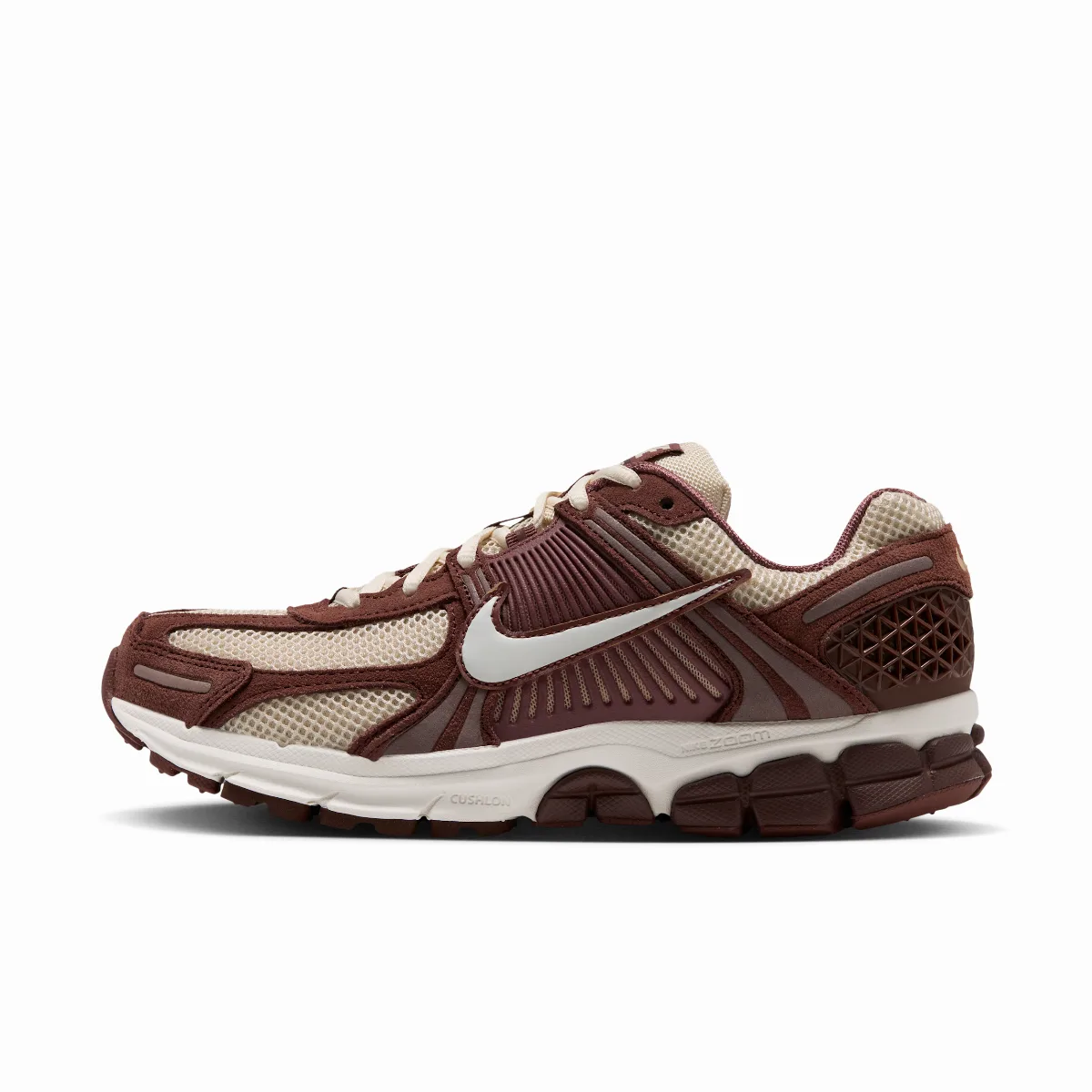 Zoom Vomero 5 Shoes with Reflective Accents by Nike