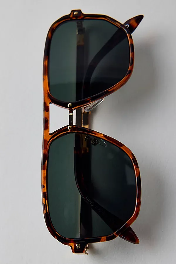 Silas Aviator Sunglasses by Urban Outfitters