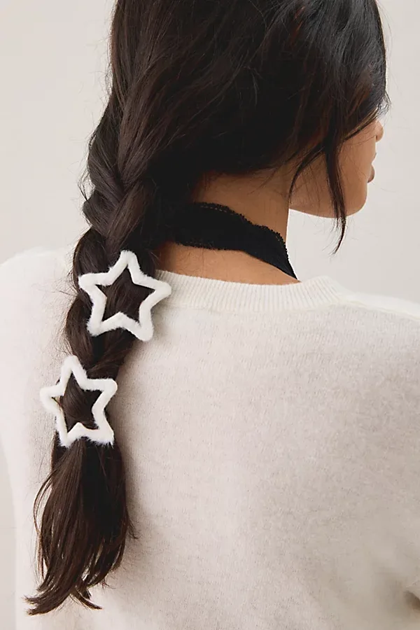 Cozy Star Snap Clips Set by Urban Outfitters