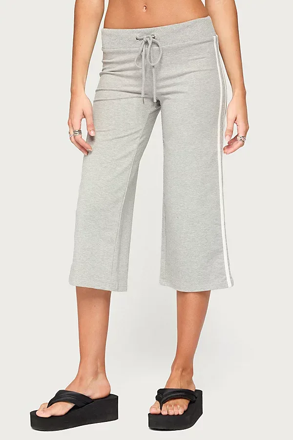 Zanele Side Stripe Capri Sweatpants by Edikted