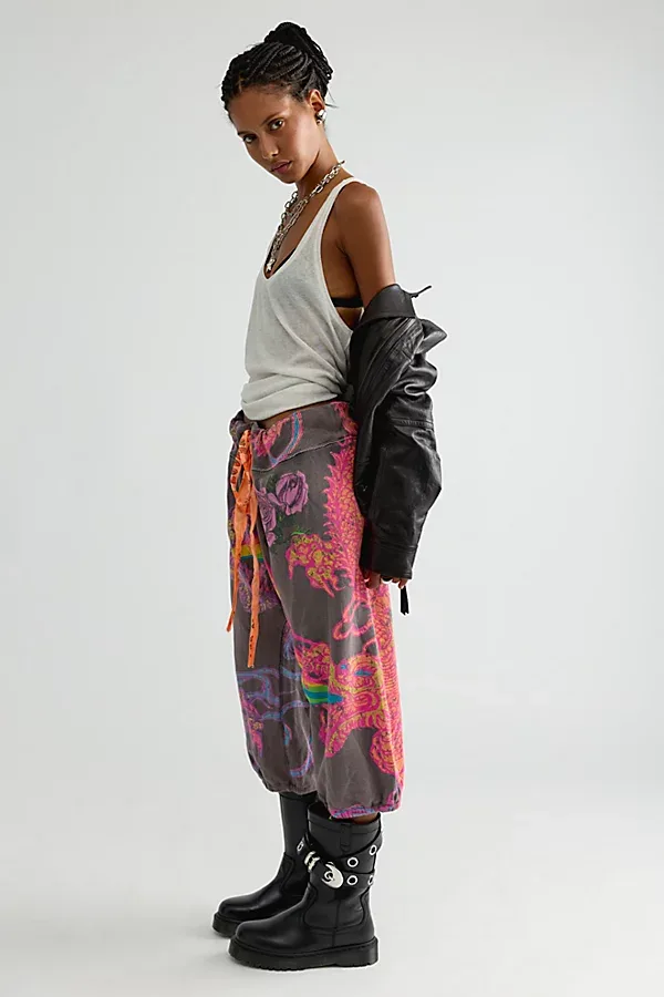 Magnolia Pearl Spirit Dragon Cali Cropped Sweatpants by Magnolia Pearl