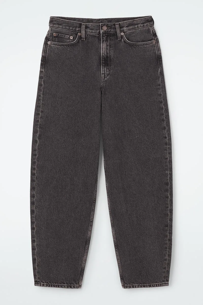Arch Tapered Jeans by COS