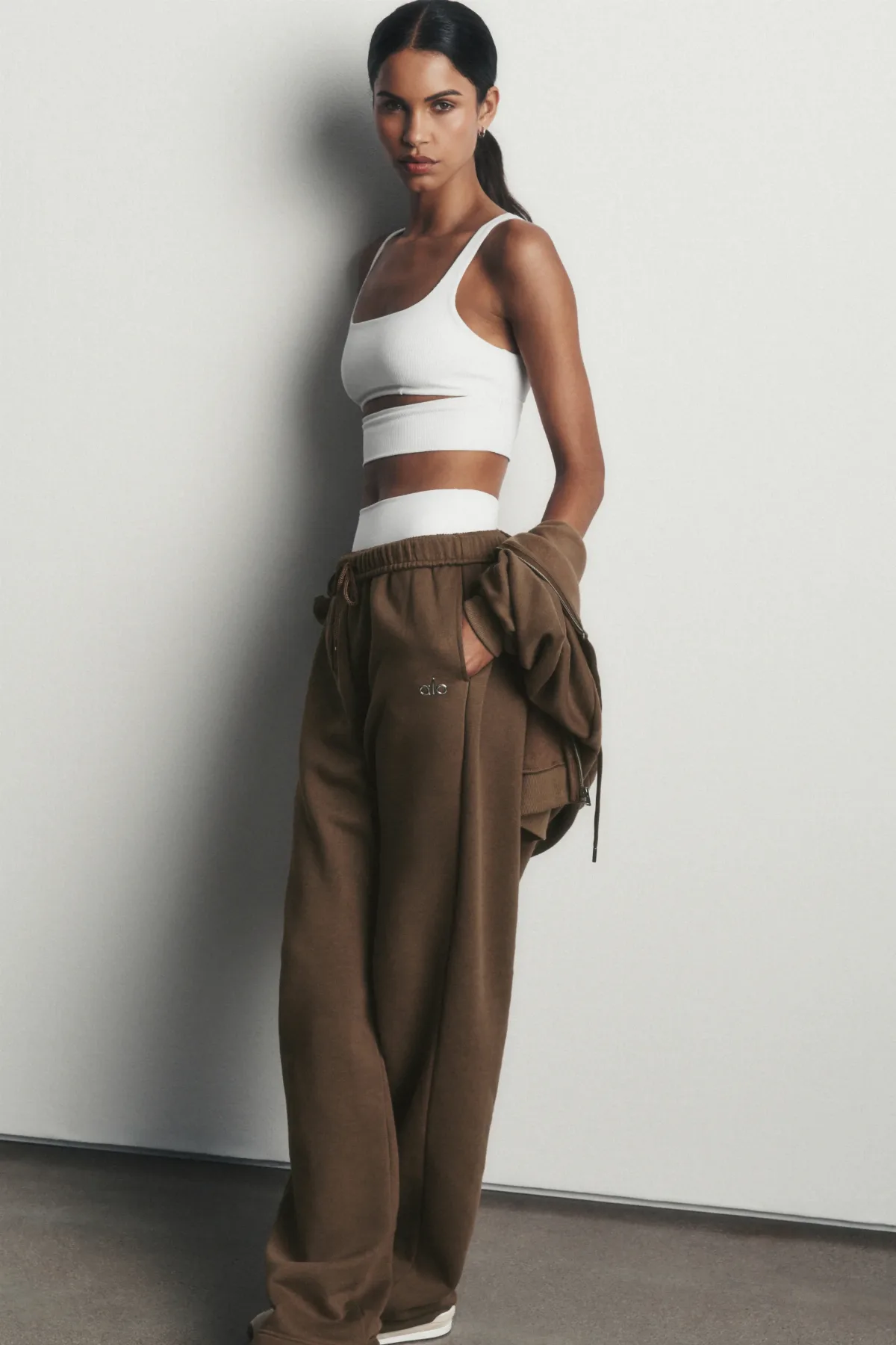 Accolade Straight Leg Sweatpant by Alo