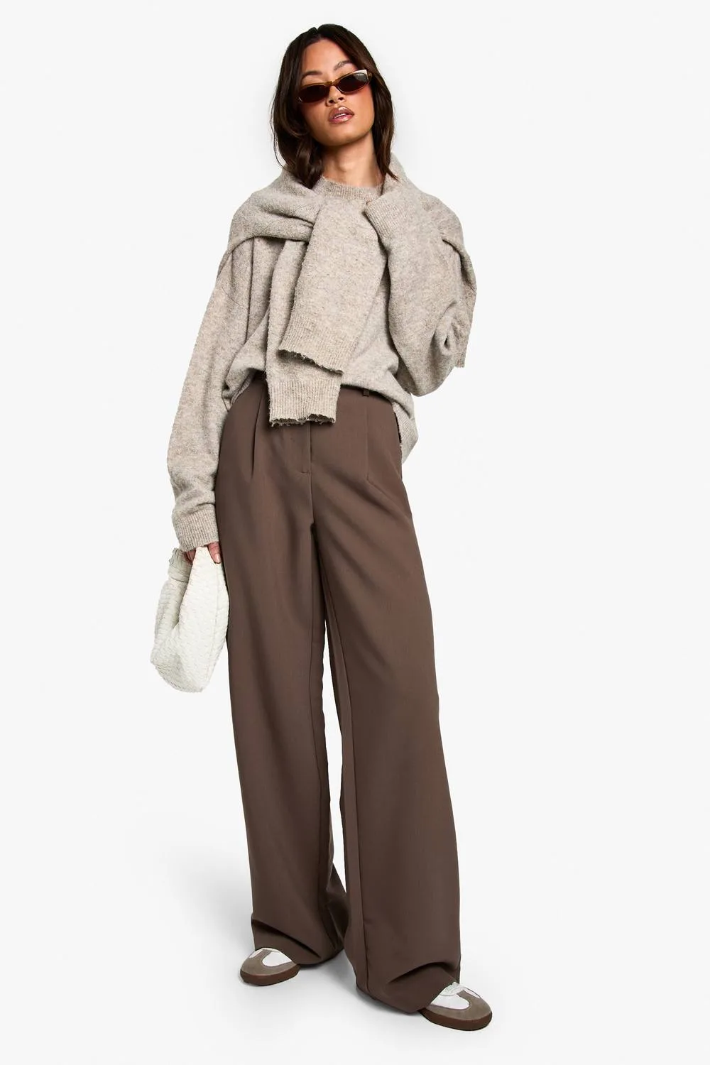 Essential Straight Leg Trouser by boohoo