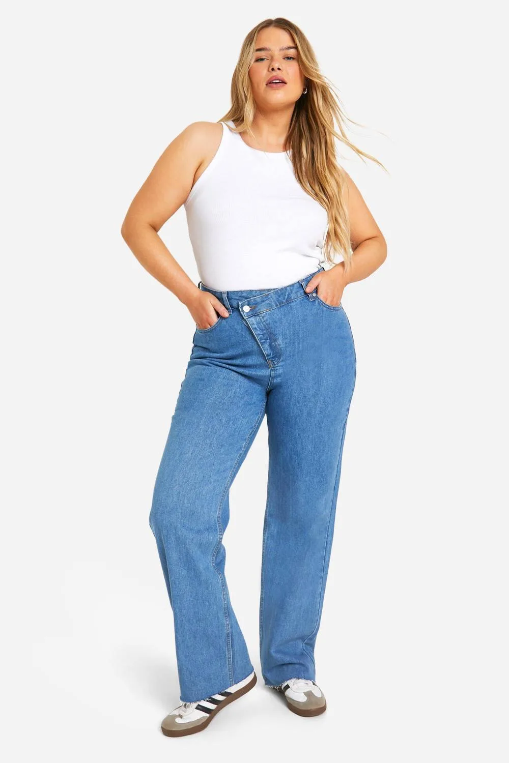 Asymmetric Waist Straight Jeans